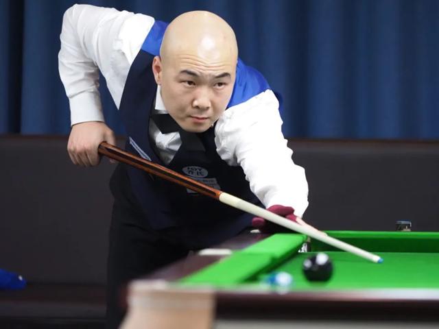 引起了足坛 引起了足坛