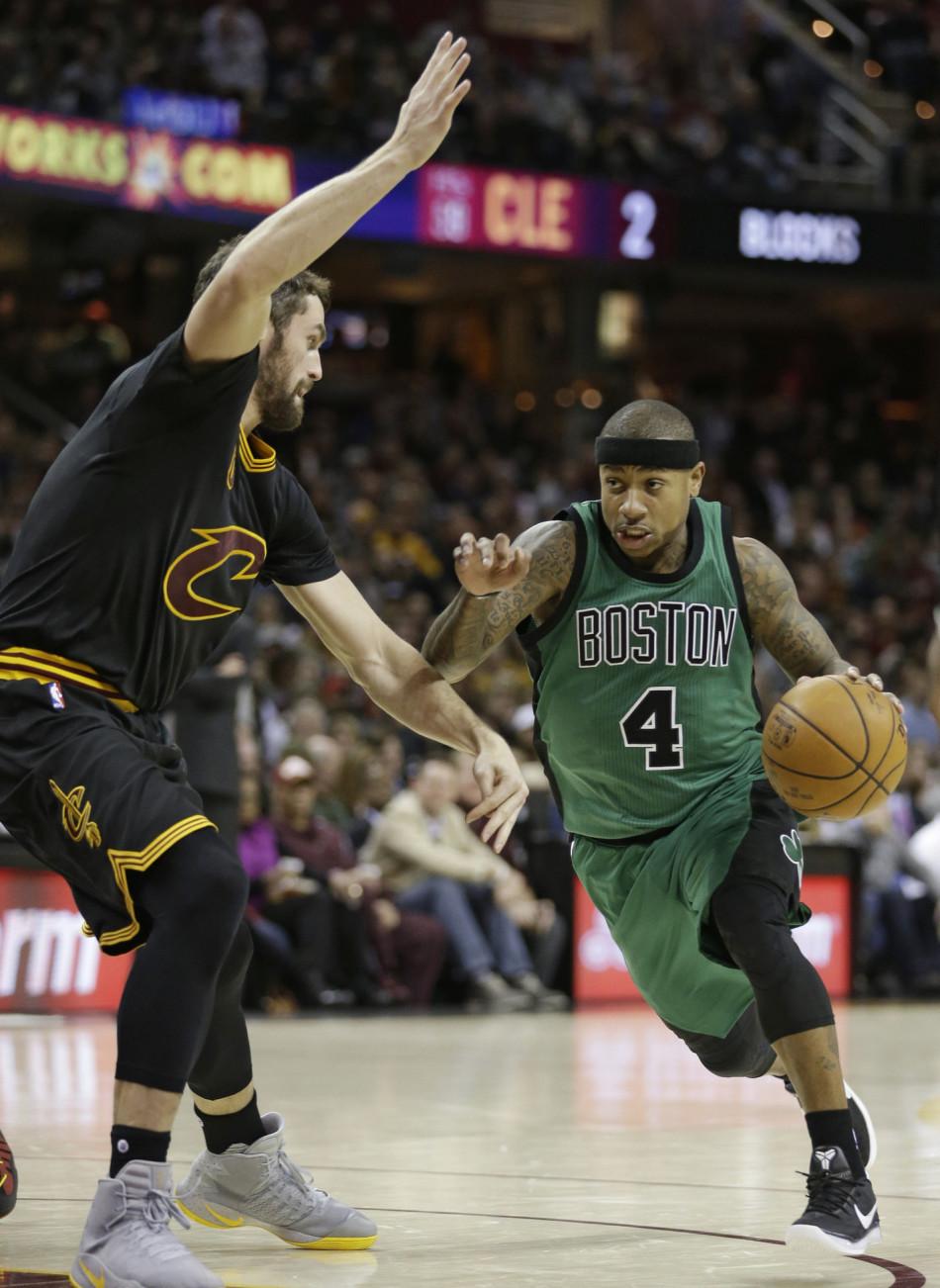 不少球迷在 不少球迷在