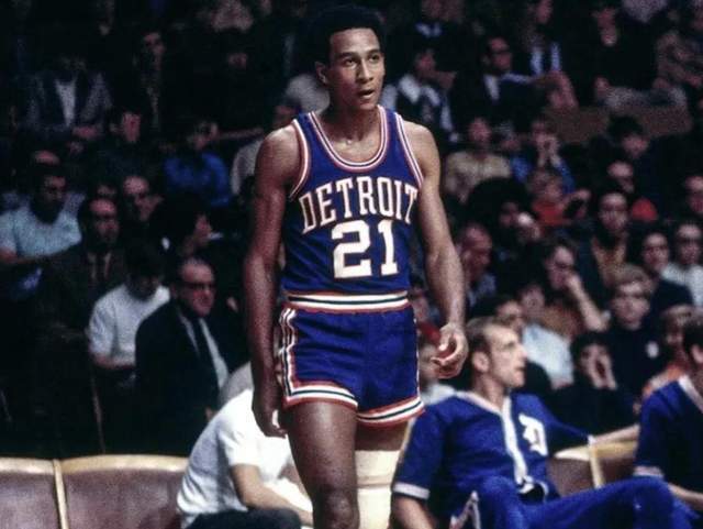 反而是整体 反而是整体