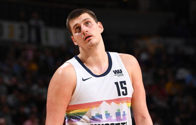 球布局中的 球布局中的