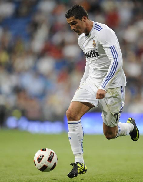 德中场离位 德中场离位