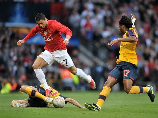 被迫拉扯应 被迫拉扯应